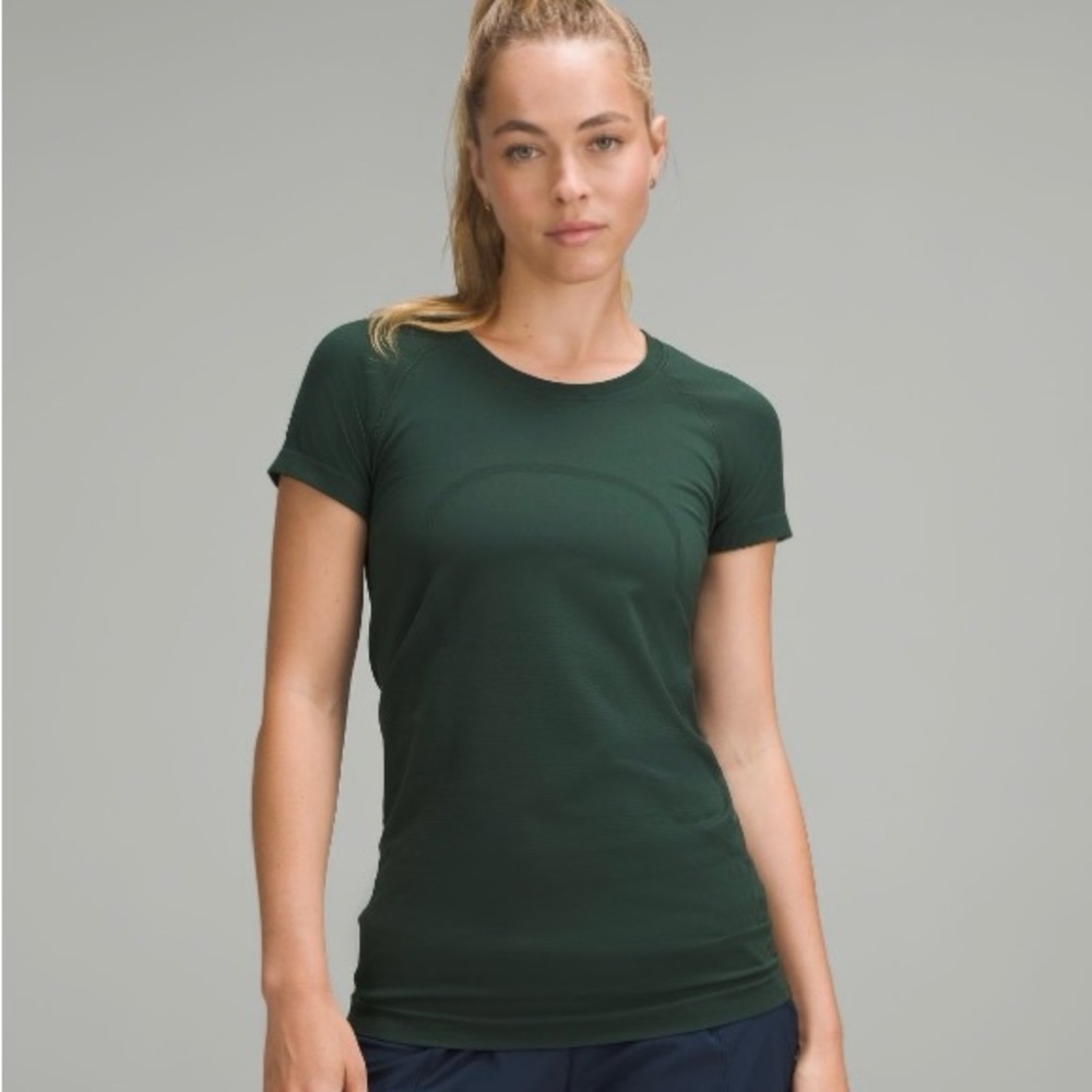 Lululemon Swiftly Tech Short Sleeve Shirt 2.0 Hip Length Size 10 Legacy Green